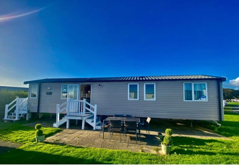 Caravan Church Farm Holiday Village Pagham Exteriér fotografie